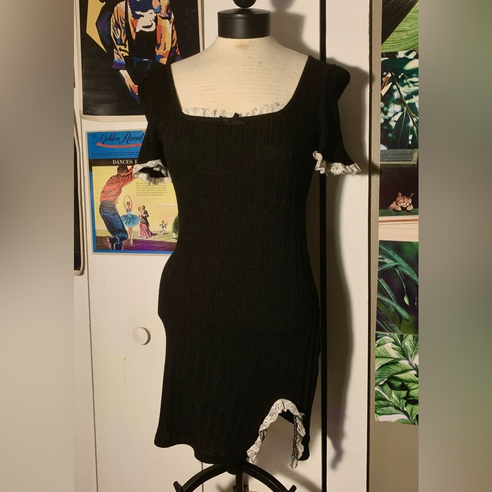 Black knit material mini dress w/ ruffles & bow
